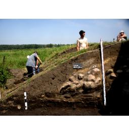 badania archeologiczne na stanowisku w Wicinie